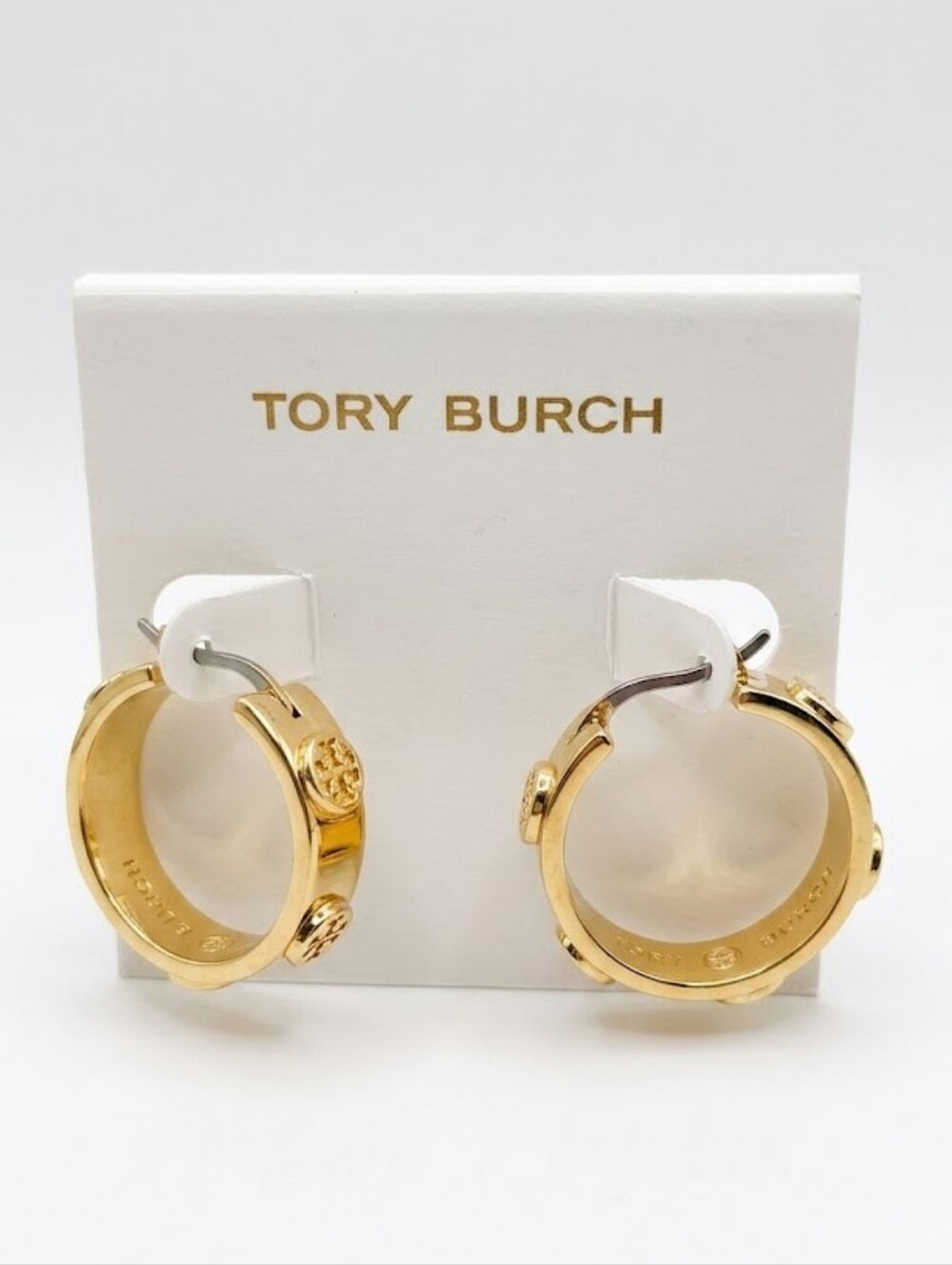 $140 Tory Burch Thin Icon Hoop Earrings in Gold Tone, New
